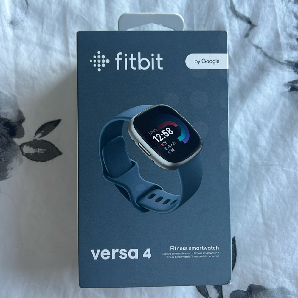 Fitbit Versa 4 Fitness Smartwatch waterfall blue Unisex Fitness Performance Gym